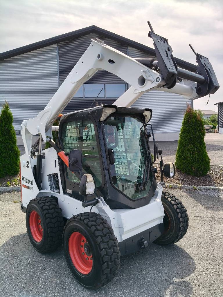 Bobcat S570 Liukuohjattu kuormaaja - Image 5