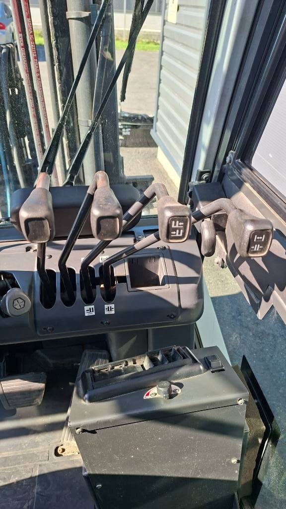 UniCarriers YG1D2A32Q Dieseltrukki - Image 11