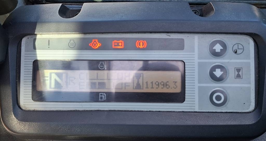 UniCarriers YG1D2A32Q Dieseltrukki - Image 12