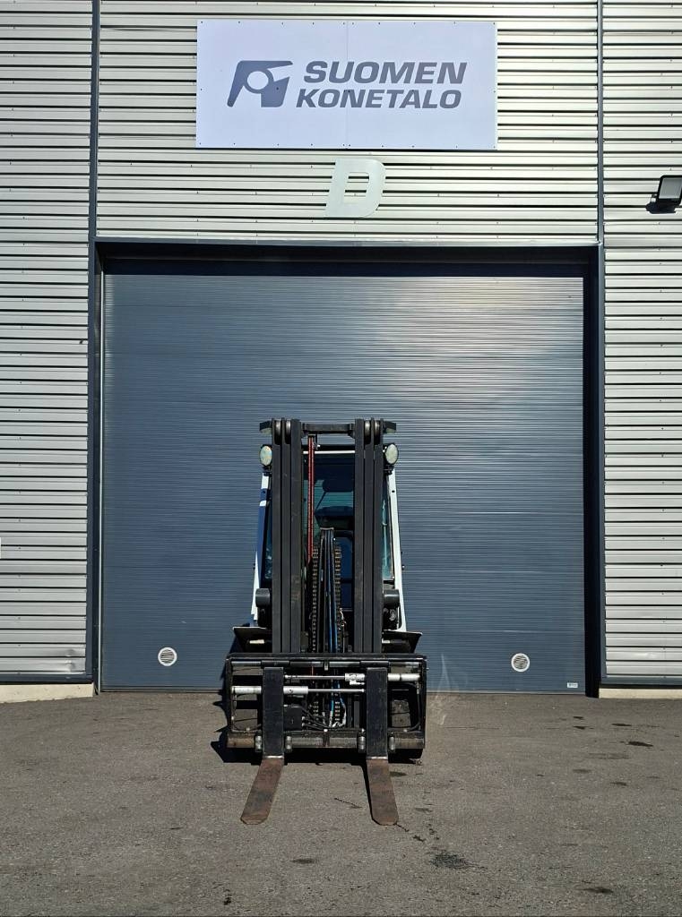 UniCarriers YG1D2A32Q Dieseltrukki - Image 3